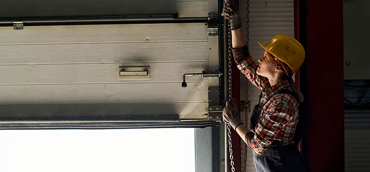 Addressing Common Garage Door Stoppage Issues in Sacramento, CA